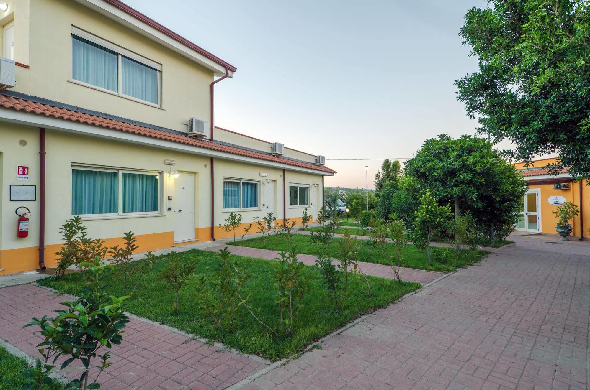 Residence Villaggio Alemia Cropani Dış mekan fotoğraf